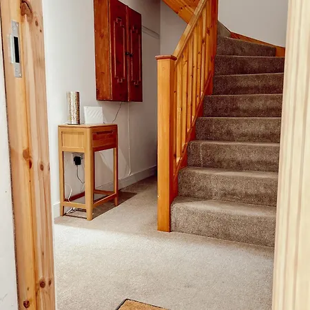Loch Ness Gatehouse Apartments Fort Augustus Exterior photo