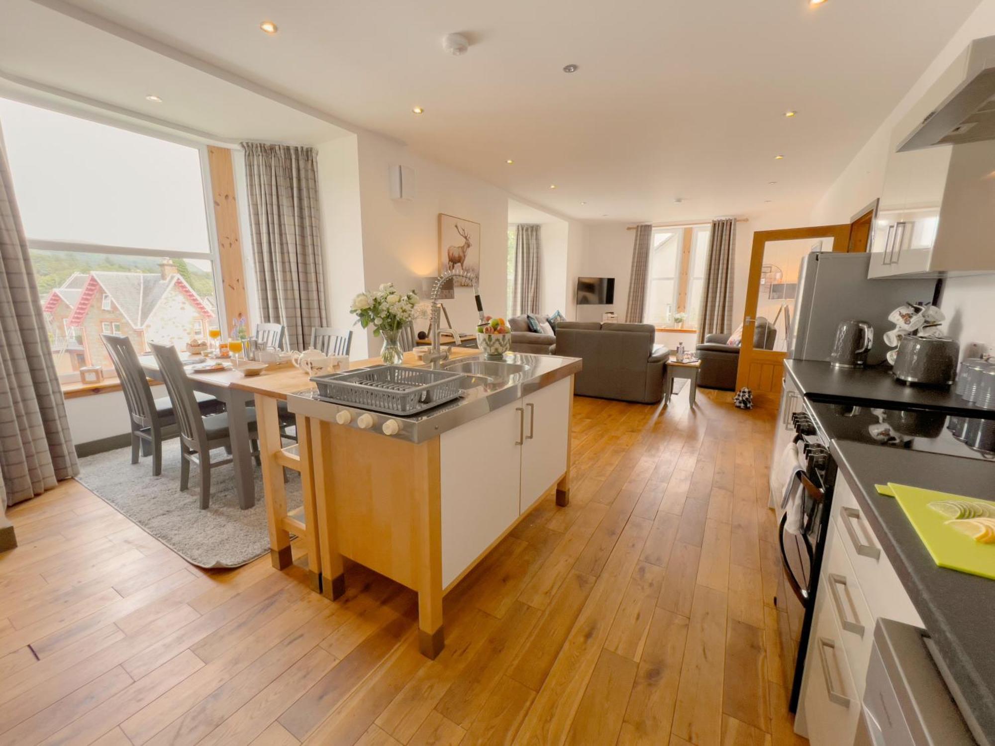Loch Ness Gatehouse Apartment *